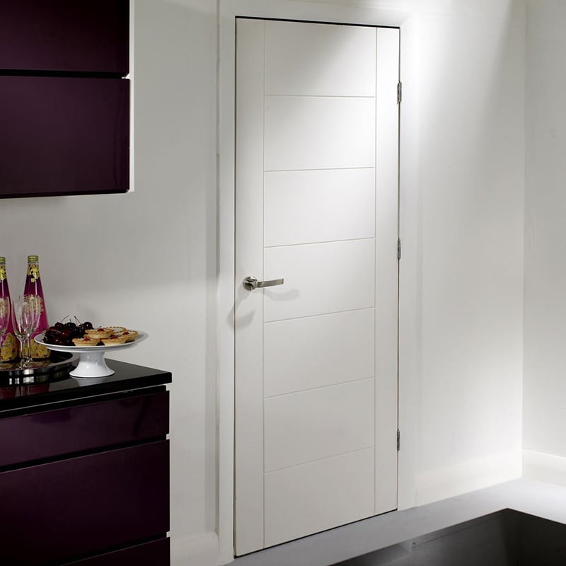 puerta lacada fresada