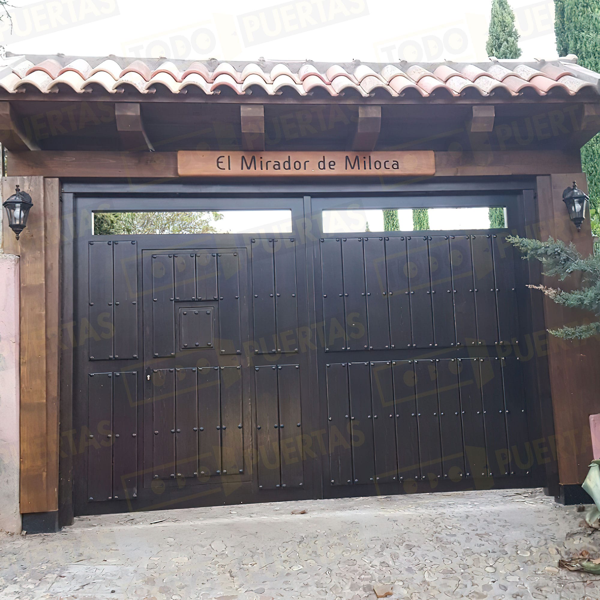 Foto Puertas de Entrada cliente 8