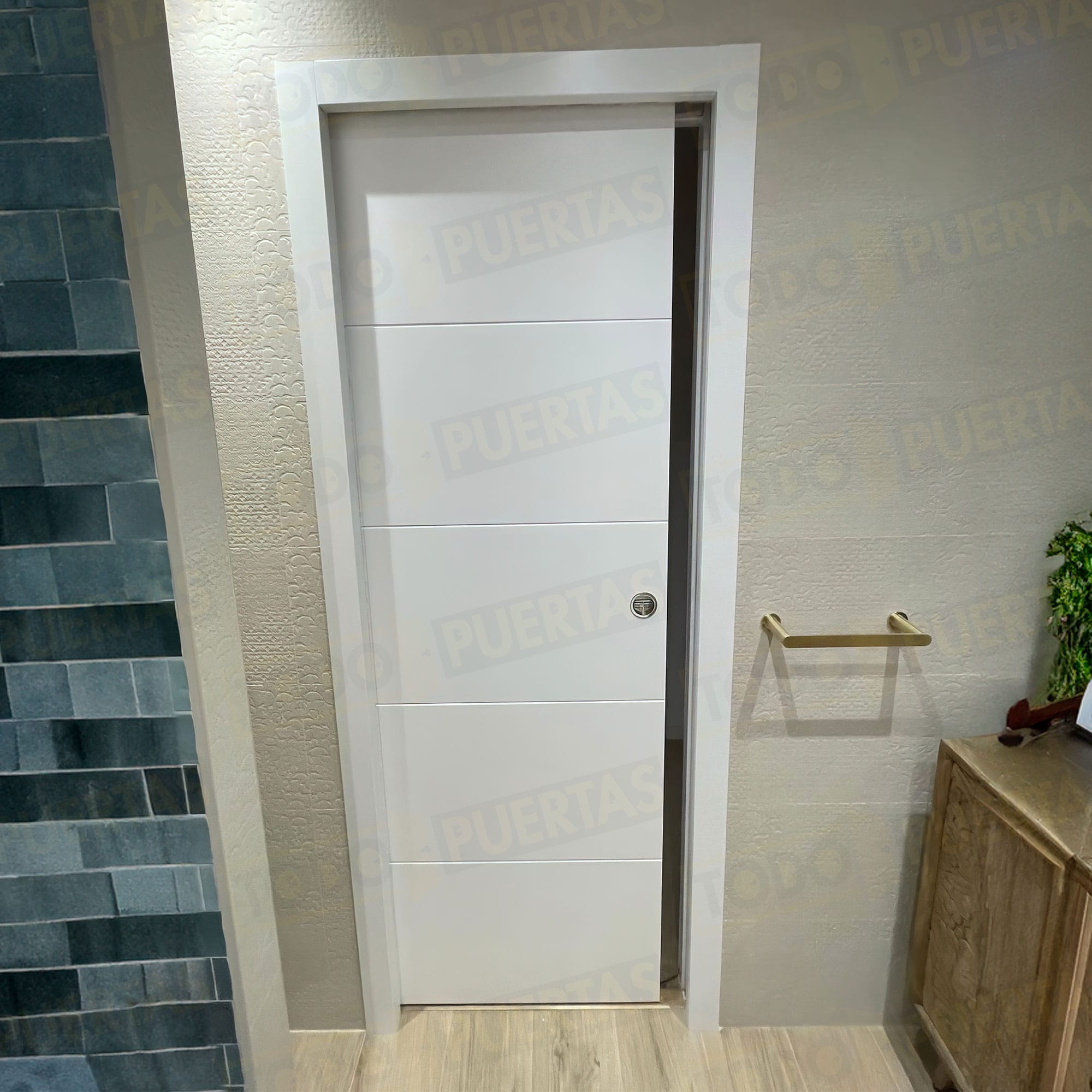 Foto Puertas Lacadas Blancas cliente 15